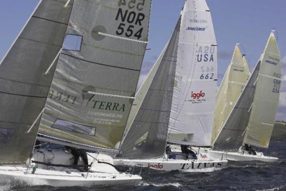 Jahre & Co 10 etter første dag i Melges EM