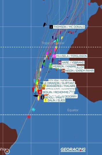 SPREKK: Feltet av båtene strekker seg fra Kanariøyene til Ekvator. SPREKK: Feltet av båtene strekker seg fra Kanariøyene til Ekvator.