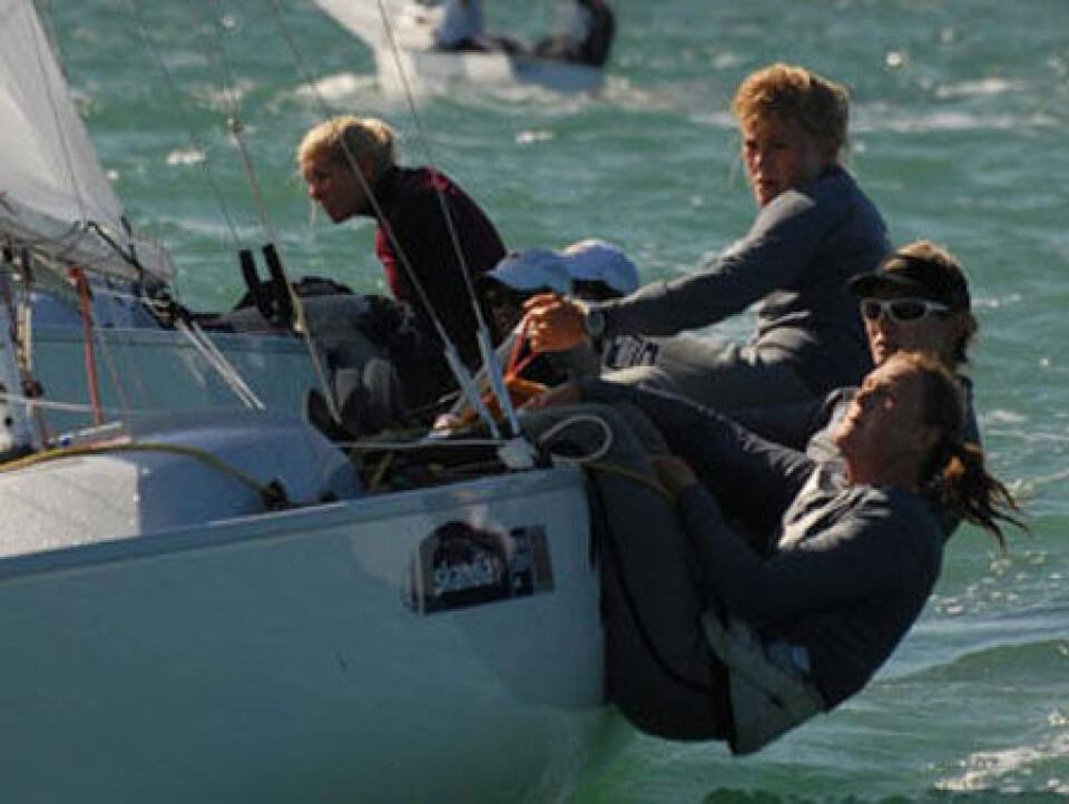 Sterk avslutning løfter Ynglingjentene mot neste regatta