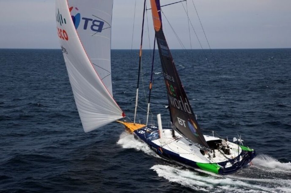 Tett i front under Artemis Transat
