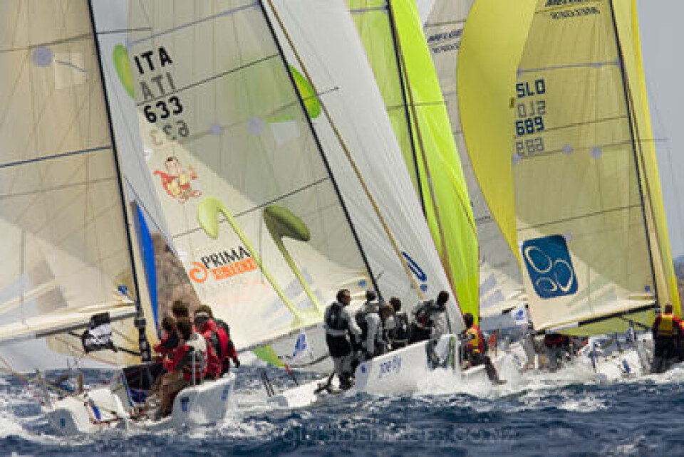 VOLVO MELGES 24 WORLD CHAMPIONSHIP 2008.Hosted by Yacht Club Costa Smeralda Day three of the worlds. Race 3,4 and 5 got underway The wind is west northwesterly at 10 to 20 knots under a bright blue sky.©Paul Todd/outsideimages.co.nzContact ...