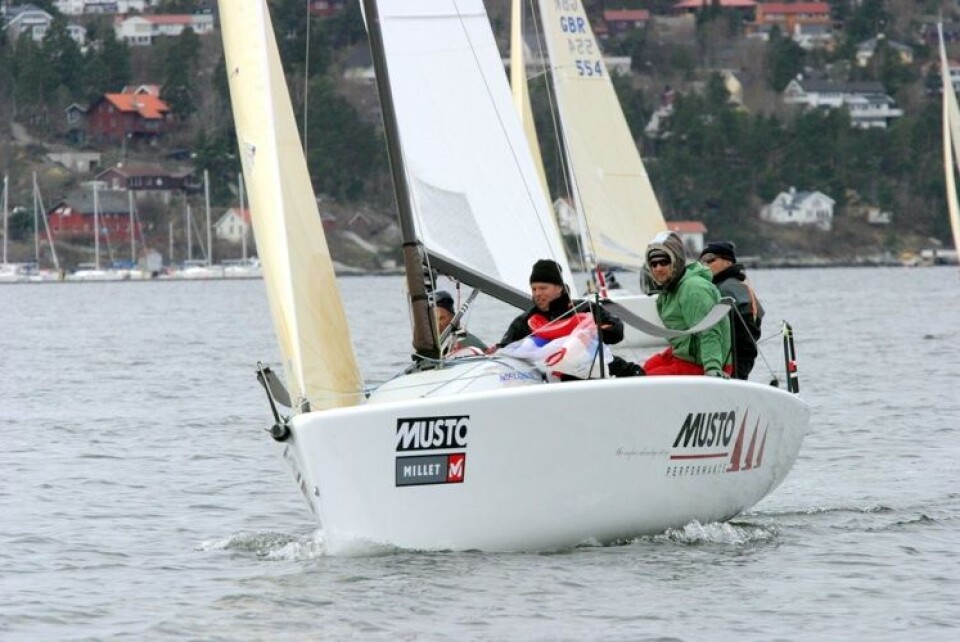 Lett, men vakkert i Musto-Millet skiyachting