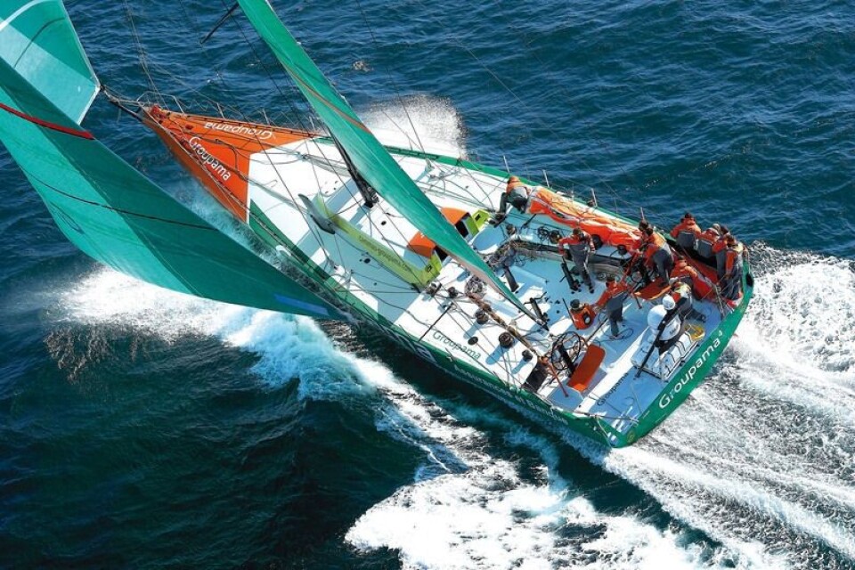 Groupama 4 under seil