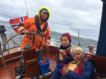 EVENTYR: Å krysse havet gir en egen følelse. Her er Olav Strand Idås og Henrich Nissen-Lie på vei til Skagen i sommer med Trond Idås til rors. EVENTYR: Å krysse havet gir en egen følelse. Her er Olav Strand Idås og Henrich Nissen-Lie på vei til Skagen i sommer med Trond Idås til rors.