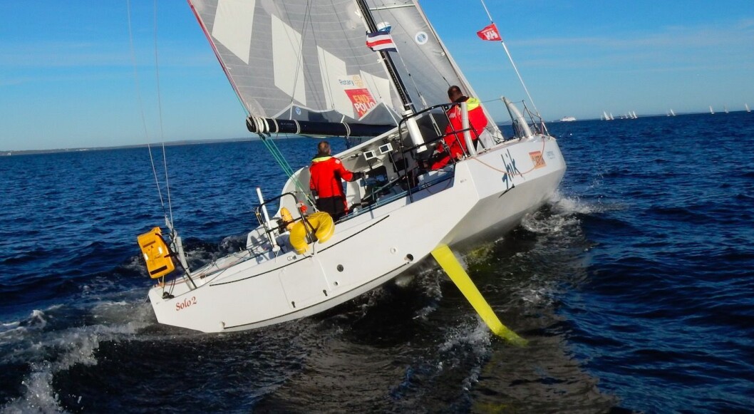 RASK: «Solo2» deltar i en av de viktfiske Class40 regattaene i år. Båten viste gode takter i natt, men taper på morgentimene. RASK: «Solo2» deltar i en av de viktfiske Class40 regattaene i år. Båten viste gode takter i natt, men taper på morgentimene.