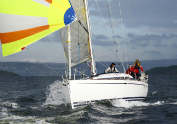 HYBRID: Arcona kommer med en 41-foter med elmotor, og generator som fjerner rekkeviddeangsten. HYBRID: Arcona kommer med en 41-foter med elmotor, og generator som fjerner rekkeviddeangsten.
