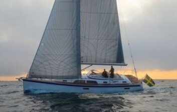 LINJER: Hallberg Rassy 44 har elementer fra tidligere båter, men har moderne linjer. Jeg syns det har blitt en vakker båt. LINJER: Hallberg Rassy 44 har elementer fra tidligere båter, men har moderne linjer. Jeg syns det har blitt en vakker båt.