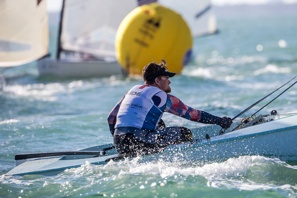 MEDALJESJANSE: Anders Pedersen er i utfordrerposisjon før medaljefinalen. Han ligger på 3. plass. MEDALJESJANSE: Anders Pedersen er i utfordrerposisjon før medaljefinalen. Han ligger på 3. plass.