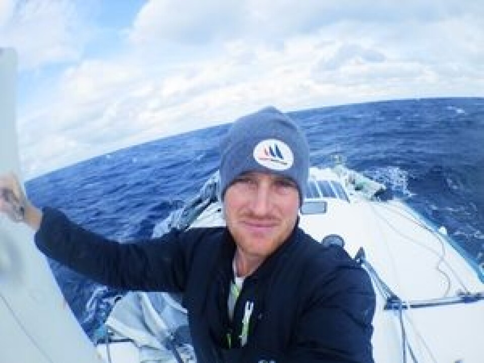 HELT: Conrad Colman har fått stor oppmerksomhet på New Zealand. Han seiler en båt uten bruk av fossilt drivstoff.