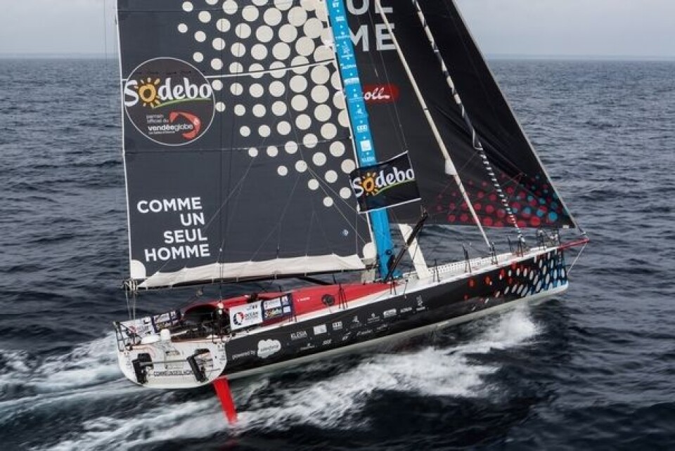 NESTE: Eric Bellion har liten erfaring med soloseiling i IMOCA 60. Han har vært skipper på Team Jolokia (Tidligere Djuice) som har et mannskap med handicapete seilere.