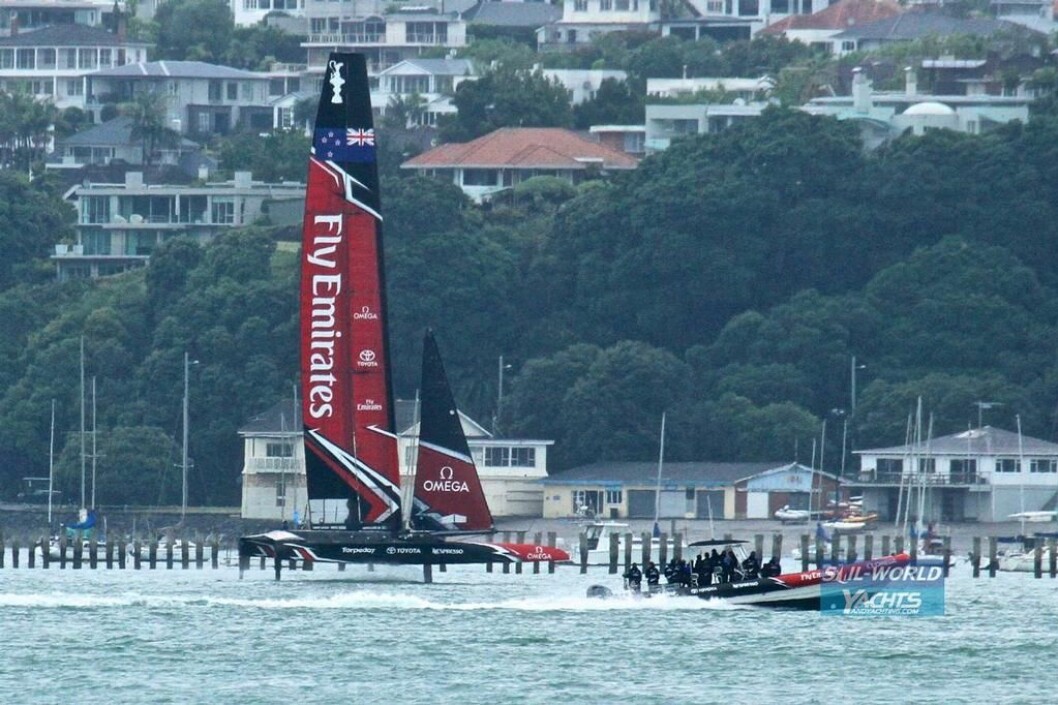 AC50: Emirates Team New Zealand  har sin regattabåt for America's Cup på vannet, og har funnet på noe annerledes.