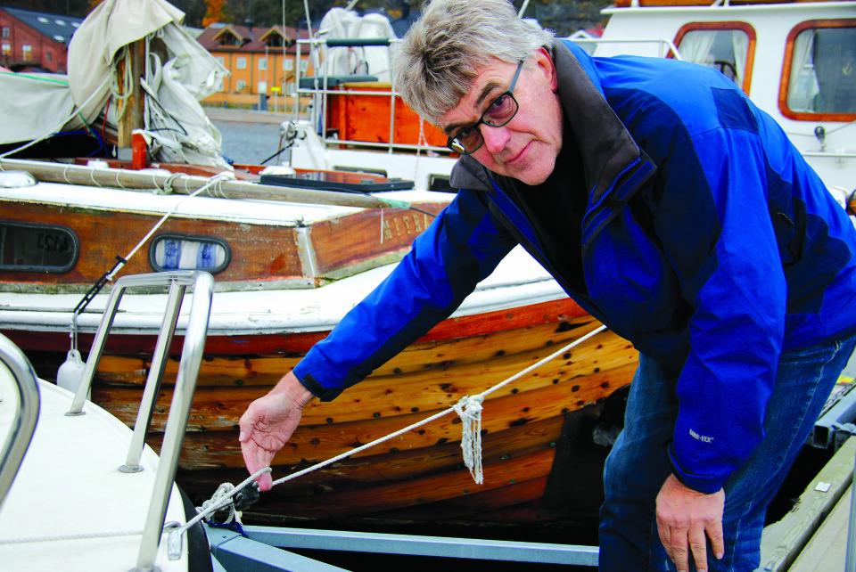 LITE TILFREDSTILLENDE: Jack Frostad kunne konstatere at ca. 30 prosent av båtene i båthavnen i Holmestrand ikke var tilfredstillende fortøyd.