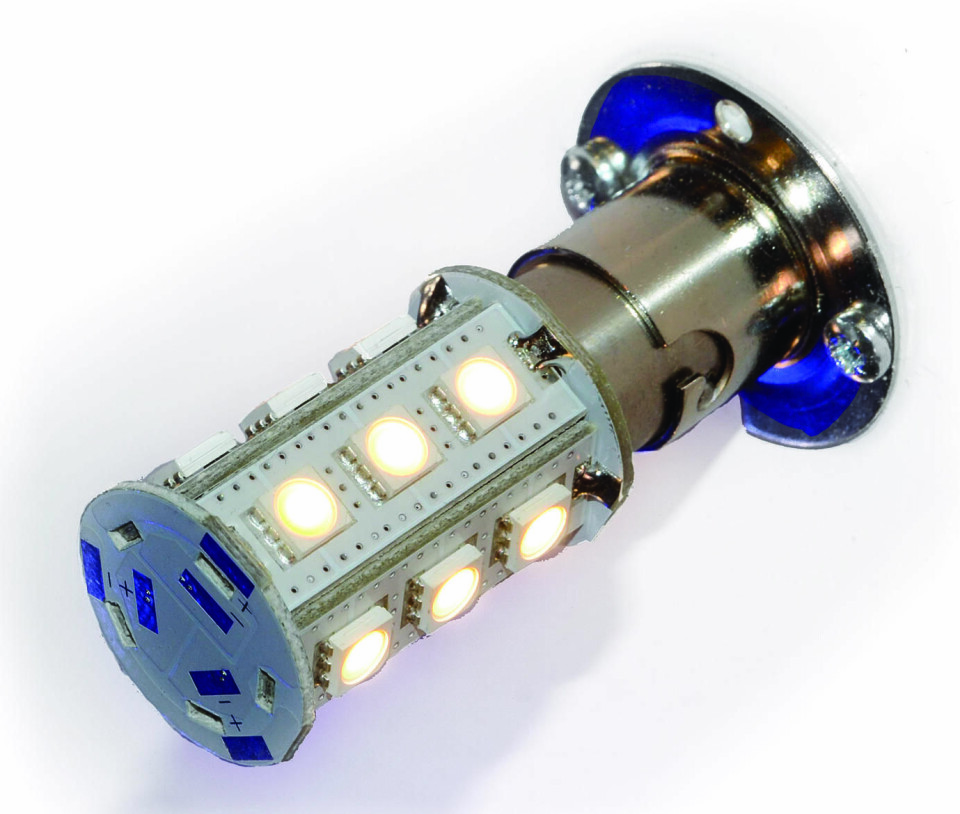 SOKKEL: LED-pærer kan nå leveres til det meste av lamper om bord.