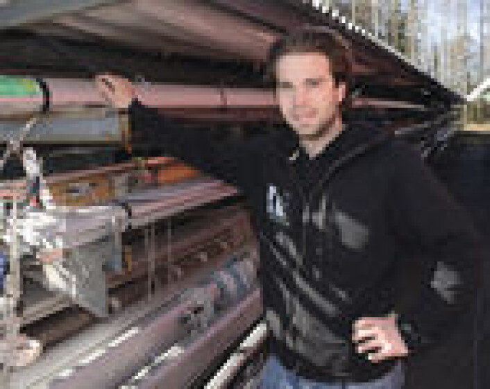 ELDES: Didrik Godaker i Southern Cross Spars mener at riggen eldes, og at bevegelser er med å forringe levetiden. ELDES: Didrik Godaker i Southern Cross Spars mener at riggen eldes, og at bevegelser er med å forringe levetiden.