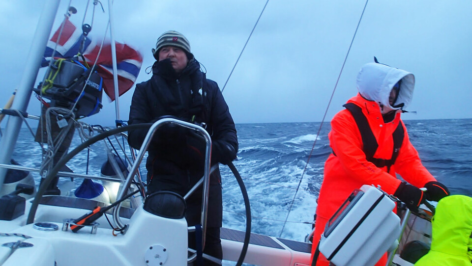 KALDT: Det var kaldt da Jon Amtrup seilte fra Tromsø til Bodø nå i januar.