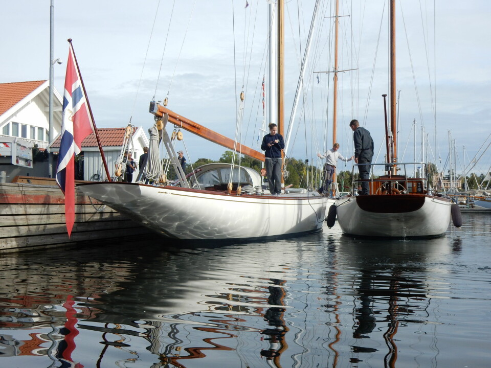 MILJØ: På Blommenholm i Bærum er Norges fineste klassiske treseilbåter samlet. Miljøet deler på kunnskapen.
