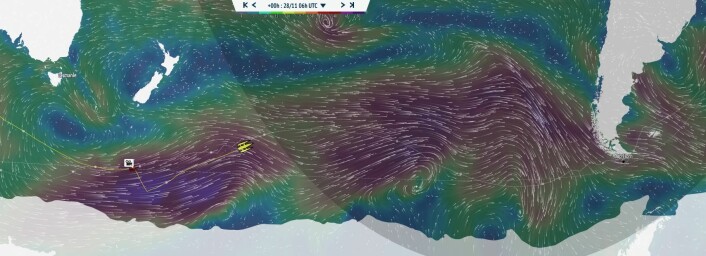 STILLEHAVET: Gabart opplever ville forhold i Stillehavet, for mye vind. 