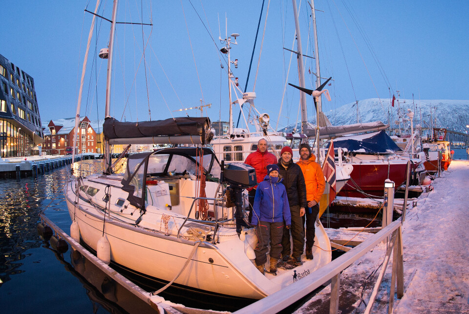 MANNSKAP: Mannskapet om bord i «Barba» har ankommet Tromsø: Fra venstre Rasmus Tørnqvist, Malin Waage, Andreas B. Heide og Jaap van Rijckevorsel. MANNSKAP: Mannskapet om bord i «Barba» har ankommet Tromsø: Fra venstre Rasmus Tørnqvist, Malin Waage, Andreas B. Heide og Jaap van Rijckevorsel.