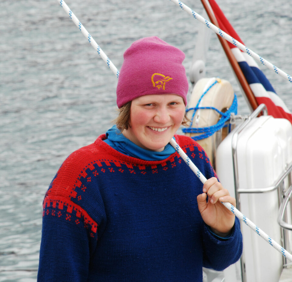 HØVEDSMANN: Gunvor Storaas er høvedsmann på fembøringen til Fosen Folkehøyskole. På Shetland var hun skipper om bord i Najad 39-en «Nelli», og høsten 2015 har hun seilt om bord i flåten «Kontiki II» i Stillehavet.