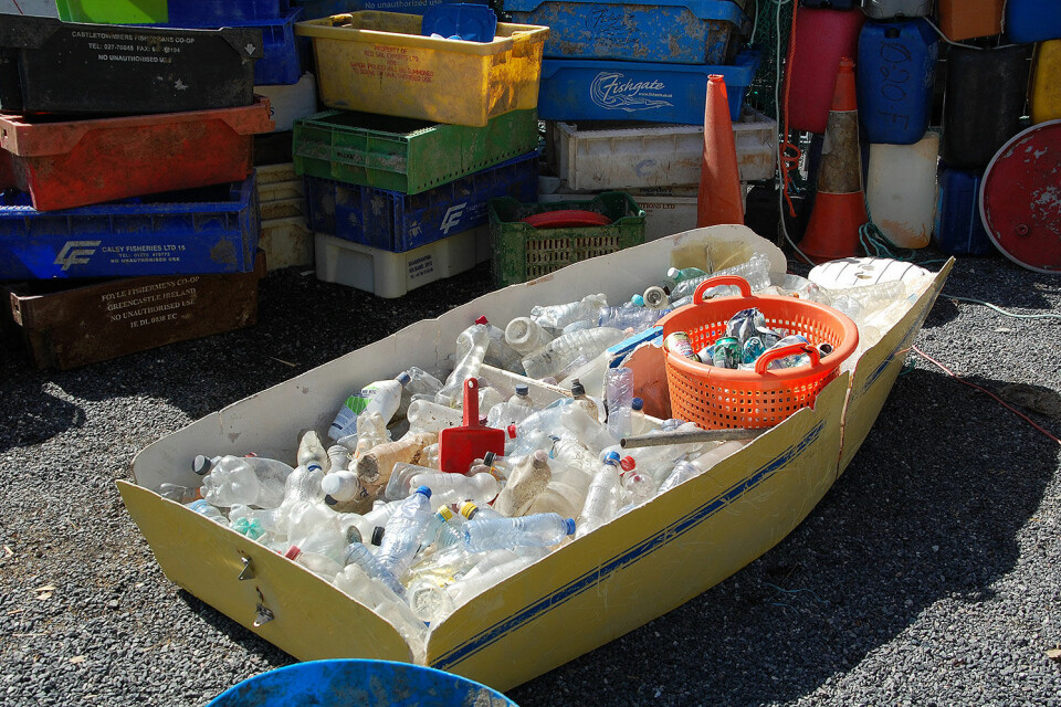 EN JOLLE FULL: En seiljolle full av søppel fra havet er noe av det du vil finne på «Håp for havet?»