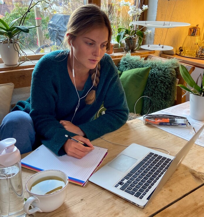 STUDENT: Line Flem Høst får pga. OL-utsettelsen bedre tid til å konsentrere seg om studiene i tiden framover.foto: STUDENT: Line Flem Høst får pga. OL-utsettelsen bedre tid til å konsentrere seg om studiene i tiden framover.foto:
