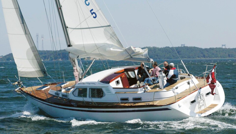 Nordship 43 DS
Danske Nordship er kjent for
velseilende dekkshusbåter,
men disse har en hevet
salong. Det gir en annen
planløsning. Nordship 43 DS
bygges fremdeles og kan
skreddersys til kunden, men
i en helt annen prisklasse. Nordship 43 DS
Danske Nordship er kjent for
velseilende dekkshusbåter,
men disse har en hevet
salong. Det gir en annen
planløsning. Nordship 43 DS
bygges fremdeles og kan
skreddersys til kunden, men
i en helt annen prisklasse.