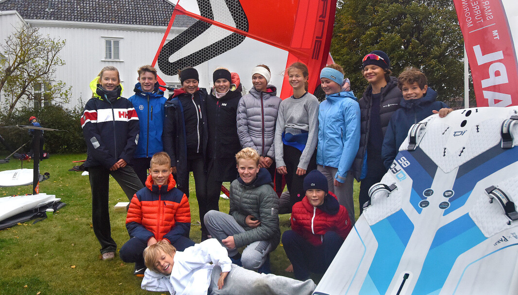 UNGE: Juniorseilerne kommer, men de er bare fra Indre Oslofjord. Her er gruppen fra KNS UNGE: Juniorseilerne kommer, men de er bare fra Indre Oslofjord. Her er gruppen fra KNS