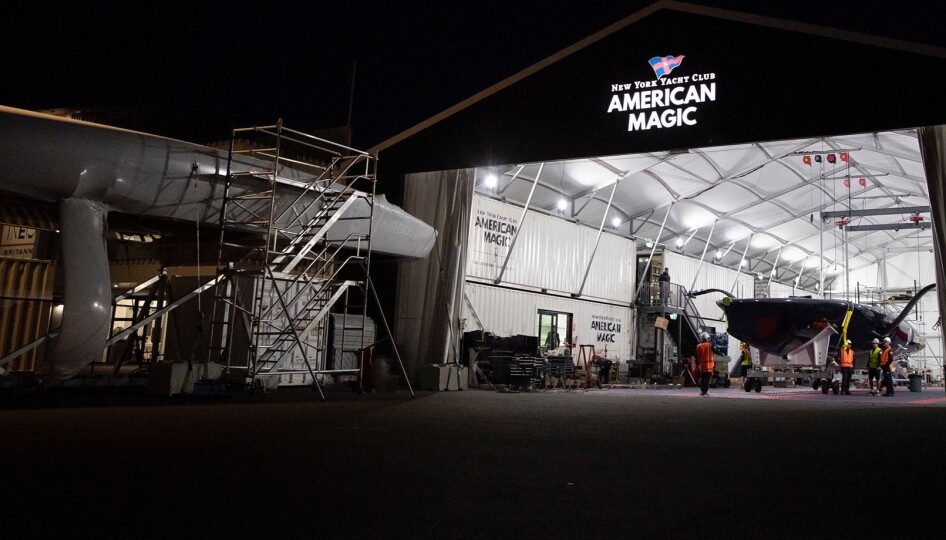 USA: To generasjoner AC75 på American Magics base i Auckland