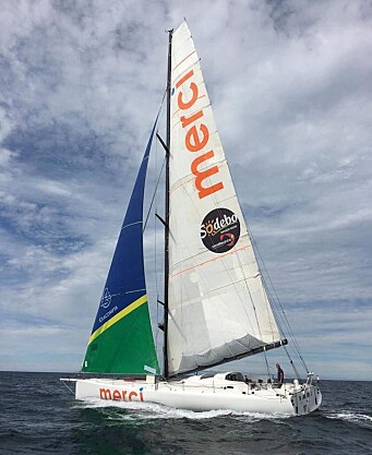 EL: «Merci» klarte å kvalifisere seg til Vendee Globe etter å hatt tekniske problemer på første forsøk. EL: «Merci» klarte å kvalifisere seg til Vendee Globe etter å hatt tekniske problemer på første forsøk.
