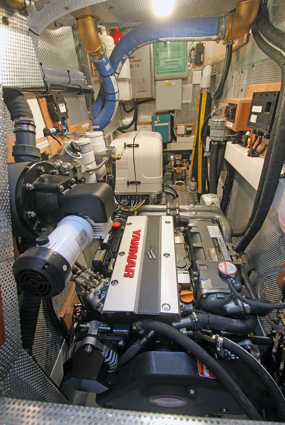 Smalere motor gir mer plass i båten.