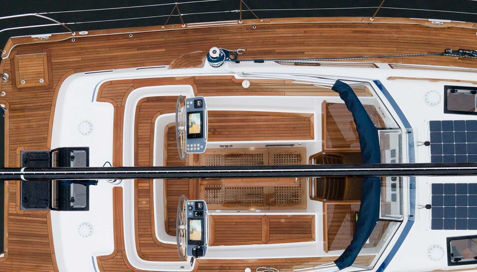 COCKPIT: Cockpiten har nesten samme størrelse som 57-foteren.