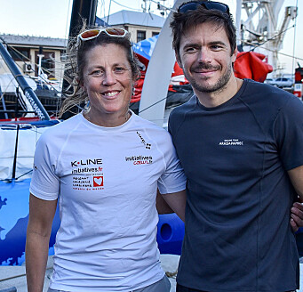 CAPE TOWN: Sam Davies og Sebastien Simon seilte svært bra, inntil de fikk skade og brøt seilasen nesten samtidig. CAPE TOWN: Sam Davies og Sebastien Simon seilte svært bra, inntil de fikk skade og brøt seilasen nesten samtidig.