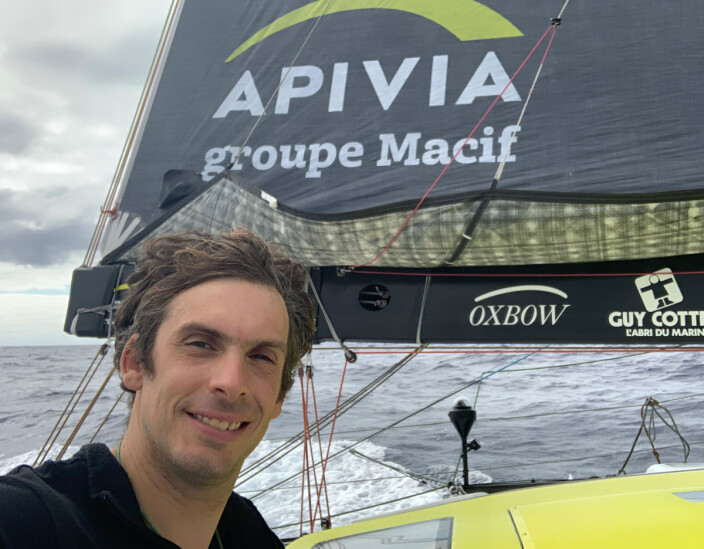 FAVORITT: Charlie Dalin seiler en velprøvd båt som han tok sølv med under Vendee Globe. Etter det har han vunnet alt. FAVORITT: Charlie Dalin seiler en velprøvd båt som han tok sølv med under Vendee Globe. Etter det har han vunnet alt.