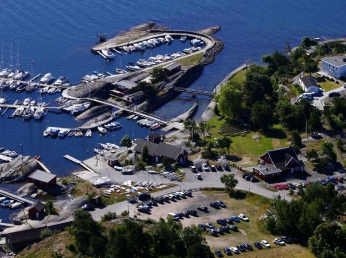 VIKSFJORDEN: Larvik Seilforening har god kapasitet for et slikt arrangement, og holder til like ved den historiske Vikingbyen. VIKSFJORDEN: Larvik Seilforening har god kapasitet for et slikt arrangement, og holder til like ved den historiske Vikingbyen.