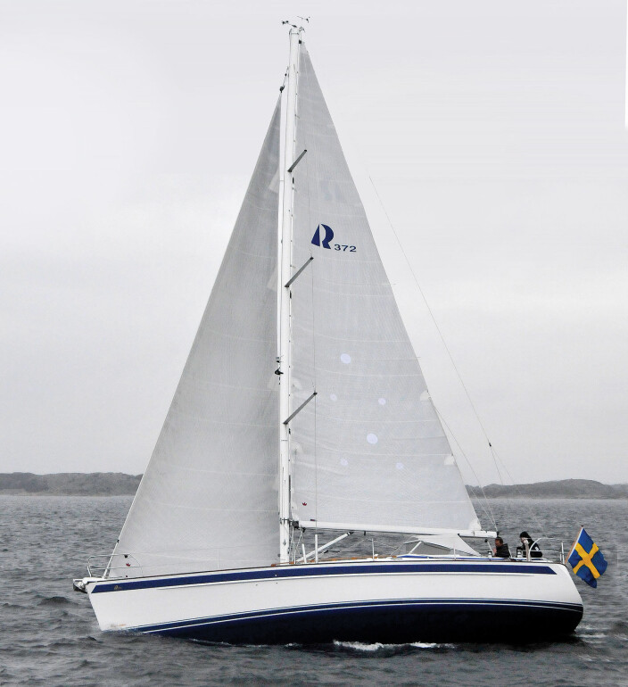 MODERNE: Hallberg-Rassy har skroglinjer og rigg som en regattabåt. MODERNE: Hallberg-Rassy har skroglinjer og rigg som en regattabåt.