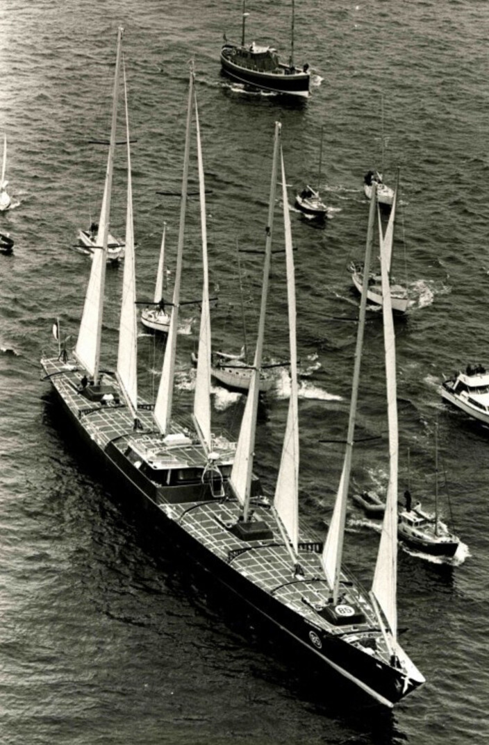 1976: «Club Mediterranée» i Ostar singlehanded over Atlanteren med Alain Colais til rors. 1976: «Club Mediterranée» i Ostar singlehanded over Atlanteren med Alain Colais til rors.