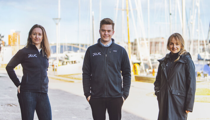 Maria Bos, Bjørn Hønsi Følling og Jannicke Hilland jobber for å gi lading til elbåtene Maria Bos, Bjørn Hønsi Følling og Jannicke Hilland jobber for å gi lading til elbåtene