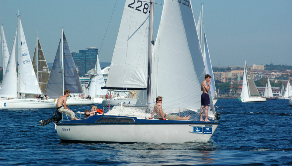 UNGDOM: MAXI 77 er ideell for unge mennesker, og båttypen egner seg for den korte banen i Færderseilasen.
