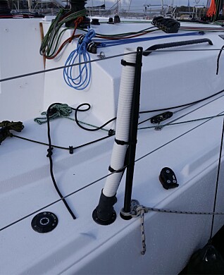 Båten er utrustet for shorthandedseiling og har vannballast. Båten er utrustet for shorthandedseiling og har vannballast.