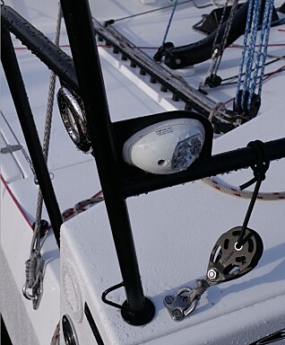 Bauglanternen er flyttet bak. Det sparer noen meter med kabel. Bauglanternen er flyttet bak. Det sparer noen meter med kabel.