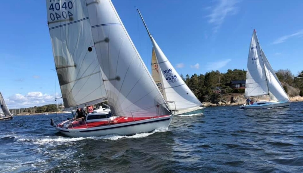 RACING: 15 Halvtonnere er samlet i Sarpsborg. Nå møtes noen av dem i en skikkelig regatta. RACING: 15 Halvtonnere er samlet i Sarpsborg. Nå møtes noen av dem i en skikkelig regatta.