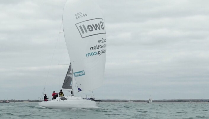 Shirley Robertson og makkeren Henry Bomby skal seile Fastnet Race i en Sun Fast 3300. Shirley Robertson og makkeren Henry Bomby skal seile Fastnet Race i en Sun Fast 3300.