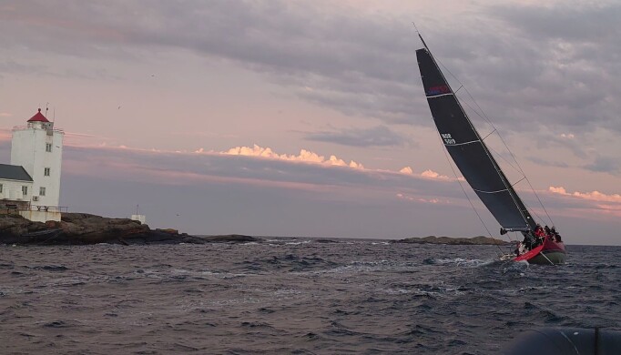 YTTRE OSLOFJORD: «Proxflyer» forbi Fulehuk kl 22:10 YTTRE OSLOFJORD: «Proxflyer» forbi Fulehuk kl 22:10