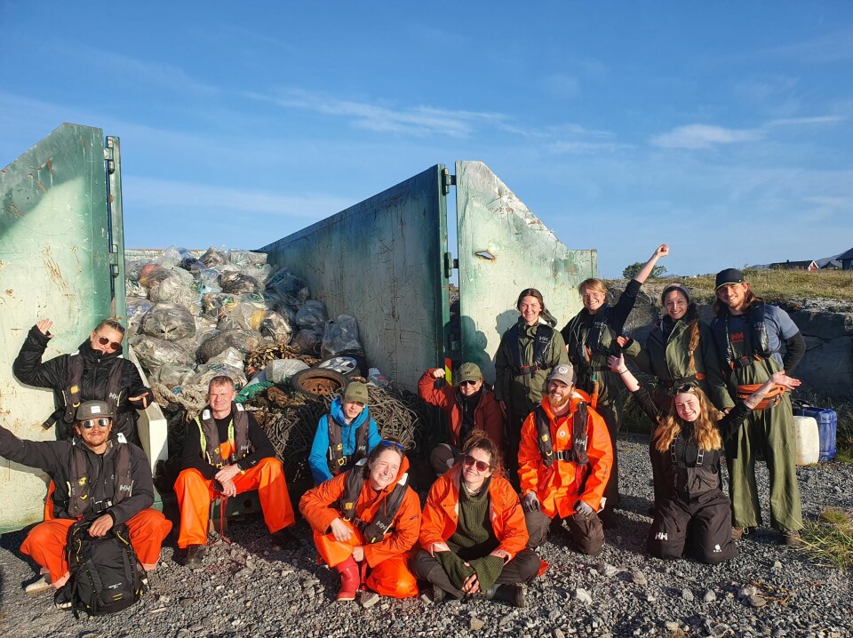 SØPPELRYDDERE: Avlevering av 317 kilo søppel på verdensarvøya Vega
