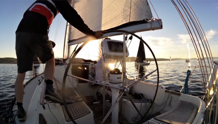 REGATTA: Regattaseilere er flinke til å vurdere hvilke båter fra styrbord som går foran og hvilke som går bak. REGATTA: Regattaseilere er flinke til å vurdere hvilke båter fra styrbord som går foran og hvilke som går bak.
