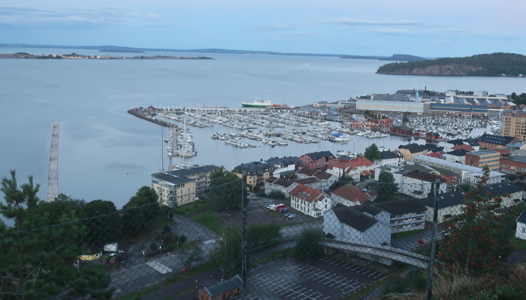 HOLMESTRAND: Havna i Vestfoldbyen er av imponerende dimensjoner. HOLMESTRAND: Havna i Vestfoldbyen er av imponerende dimensjoner.