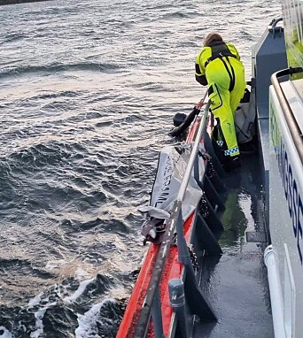 REDDER: Brettseiler plukket opp en nautisk mil fra Åsgårdstrand. REDDER: Brettseiler plukket opp en nautisk mil fra Åsgårdstrand.
