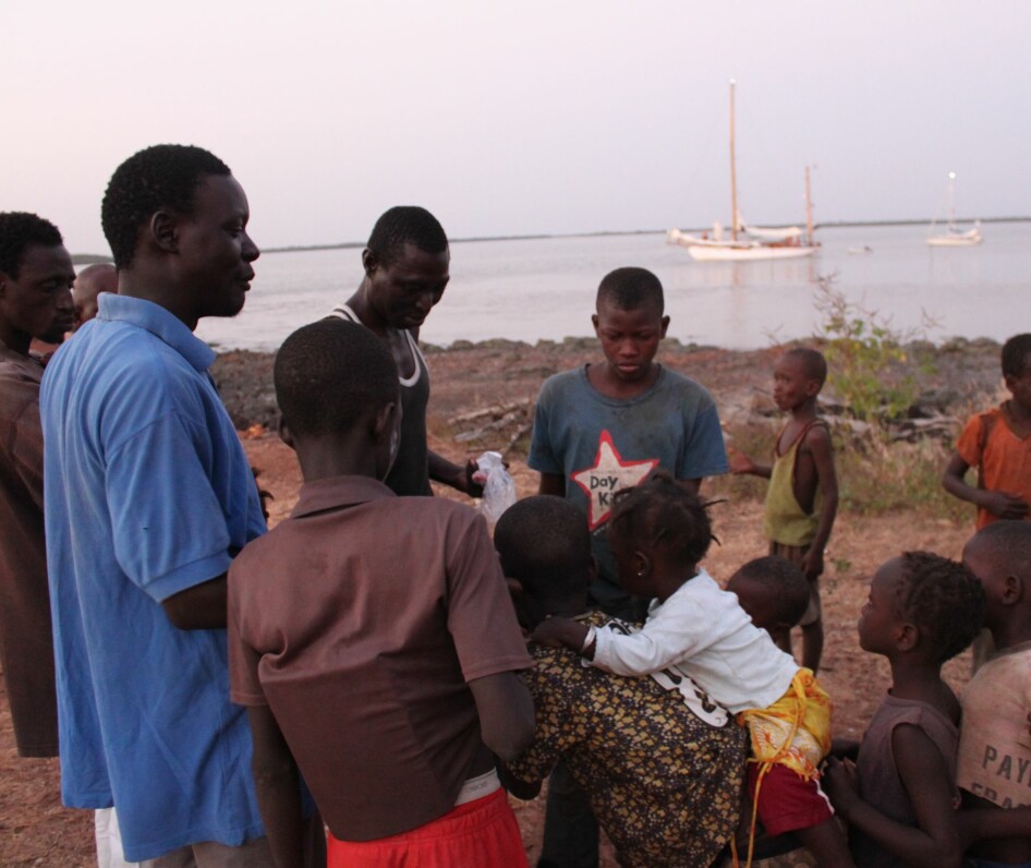 AFRIKA: Gambia bød på flere bekjentskaper. Her fra Kemoto.