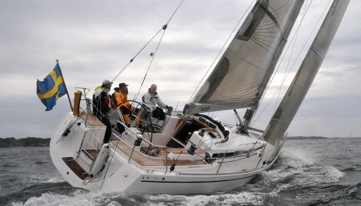 – Arcona 370 er en velbygd cruisingbåt for shorthanded seiling. Gedigen og fin treinnredning. Bert Andersson, regattaseiler og seilmaker – Arcona 370 er en velbygd cruisingbåt for shorthanded seiling. Gedigen og fin treinnredning. Bert Andersson, regattaseiler og seilmaker