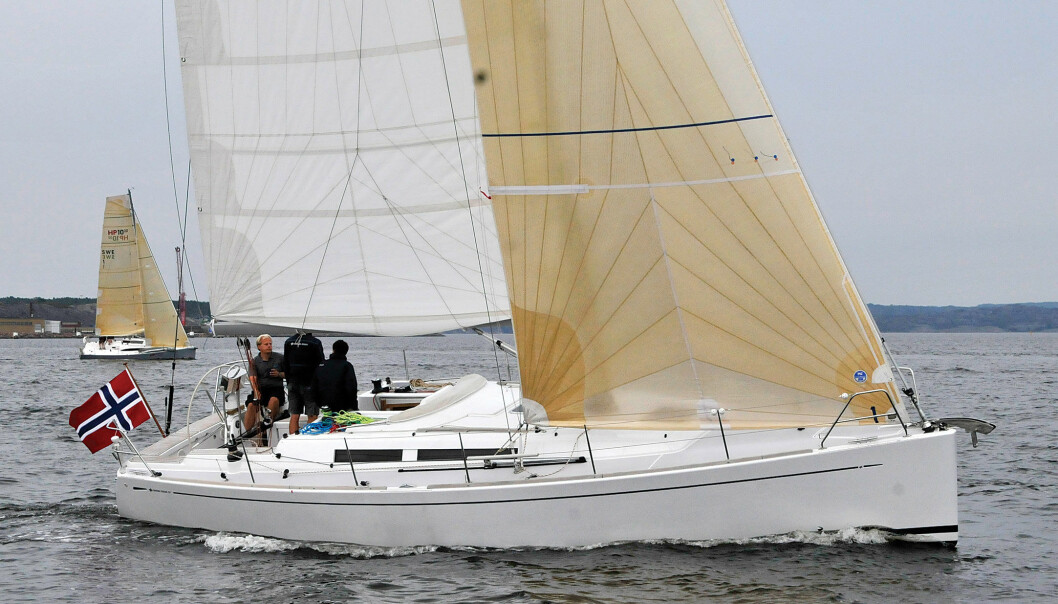 ELEGANT: Grand Soleil 37 får poeng for sine rene og elegante linjer. ELEGANT: Grand Soleil 37 får poeng for sine rene og elegante linjer.